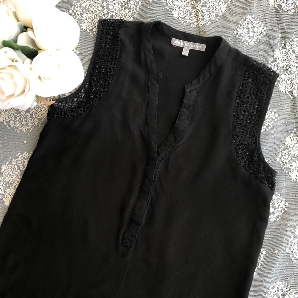 Daniel Rainn 100% silk top Nordstrom